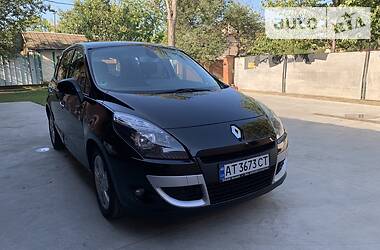 Минивэн Renault Megane Scenic 2011 в Ивано-Франковске