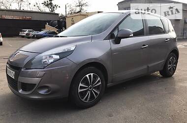 Renault Megane Scenic 2011