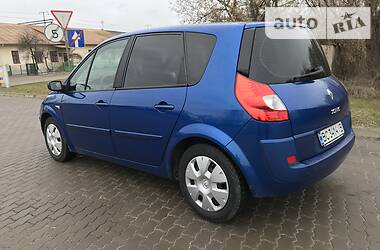 Хетчбек Renault Megane Scenic 2007 в 