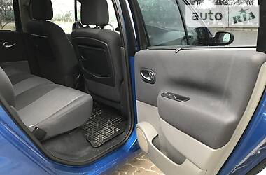 Хетчбек Renault Megane Scenic 2007 в 