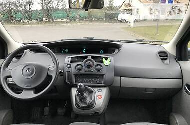 Хетчбек Renault Megane Scenic 2007 в 