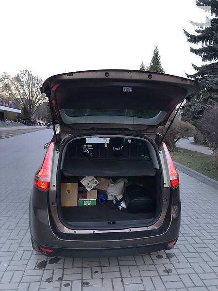 Універсал Renault Megane Scenic 2010 в Тернополі