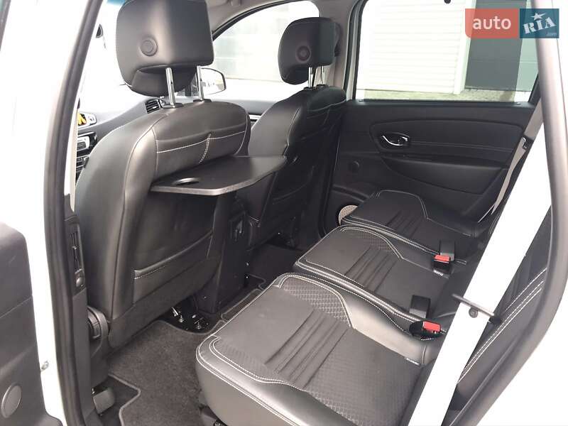 Минивэн Renault Megane Scenic 2015 в Житомире