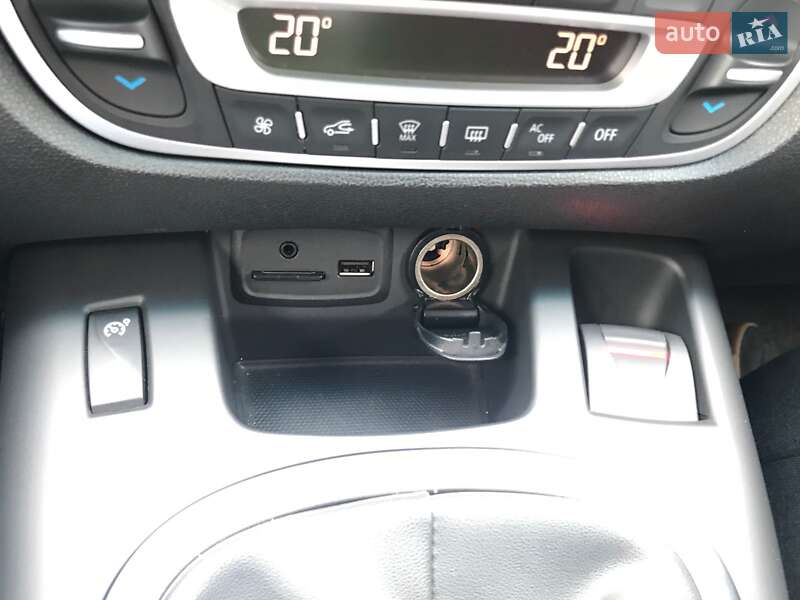 Минивэн Renault Megane Scenic 2015 в Житомире
