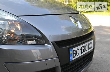 Універсал Renault Megane Scenic 2009 в Золочеві