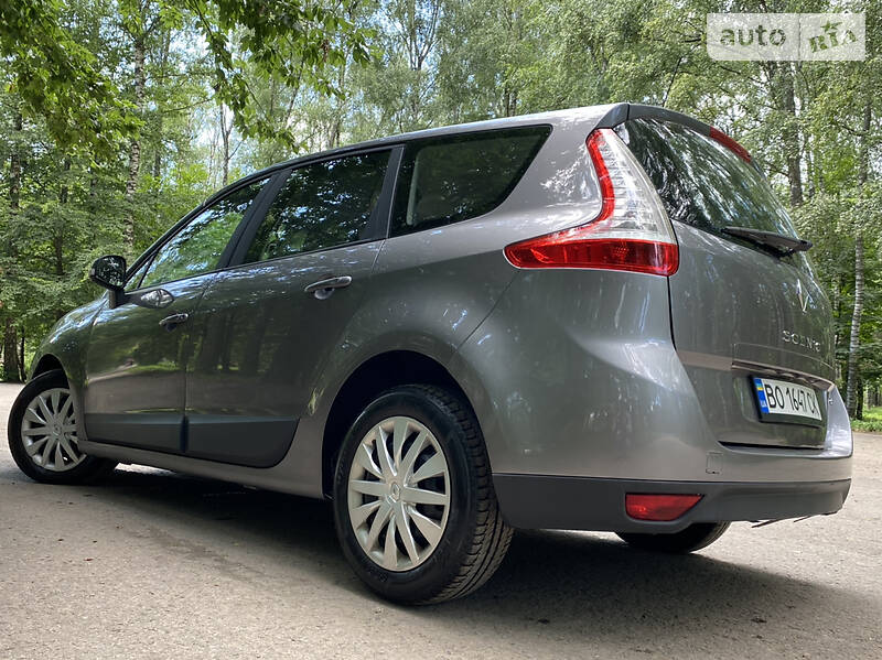 Мінівен Renault Megane Scenic 2009 в Тернополі