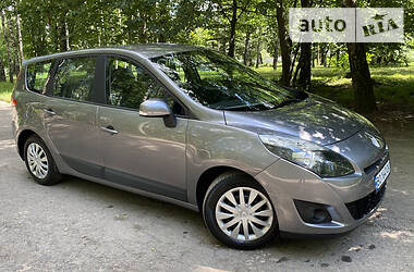 Мінівен Renault Megane Scenic 2009 в 