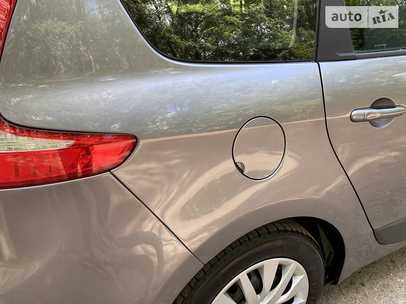 Мінівен Renault Megane Scenic 2009 в Тернополі