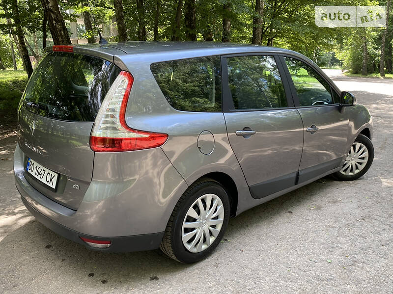 Мінівен Renault Megane Scenic 2009 в Тернополі