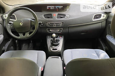 Мінівен Renault Megane Scenic 2009 в 