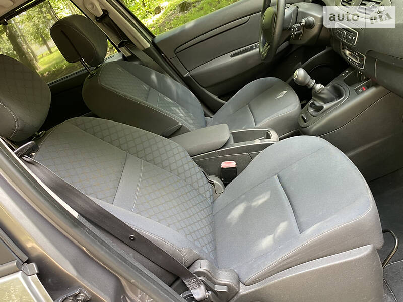 Мінівен Renault Megane Scenic 2009 в Тернополі