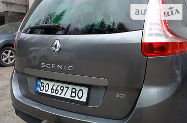 Минивэн Renault Megane Scenic 2011 в Шумске