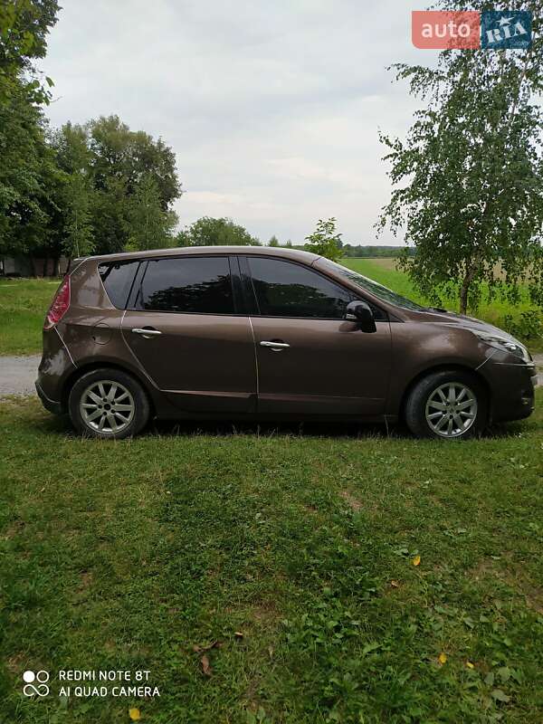 Минивэн Renault Megane Scenic 2011 в Дубно фото 2 Минивэн Renault Megane Scenic 2011 в Дубно