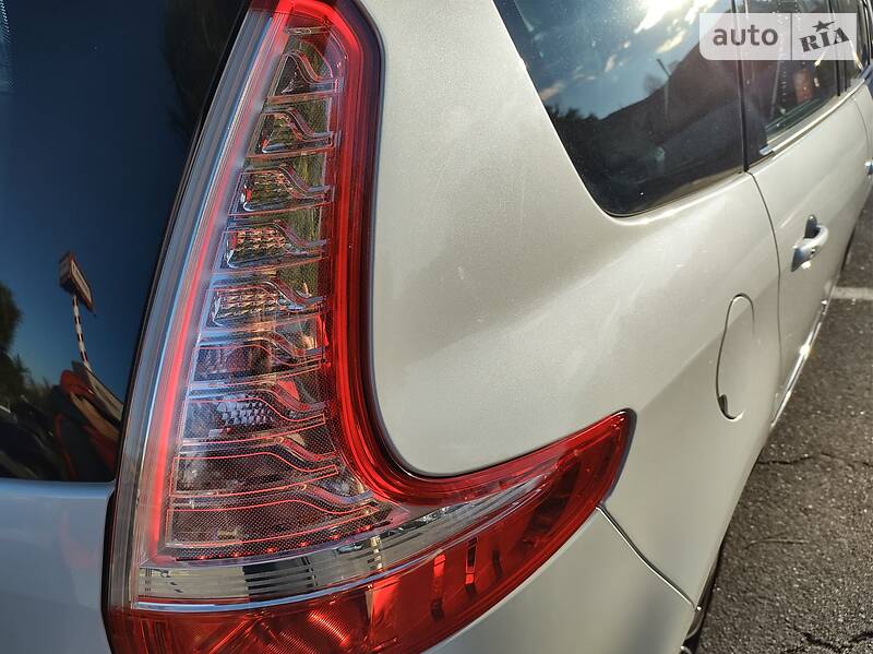 Мінівен Renault Megane Scenic 2016 в Бориславі