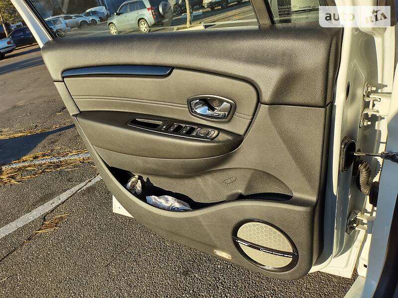 Мінівен Renault Megane Scenic 2016 в Бориславі