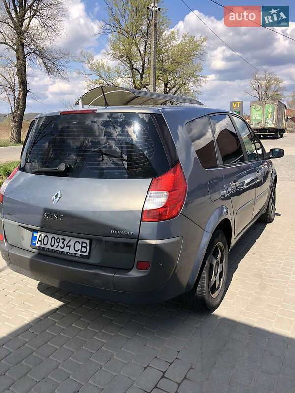 Минивэн Renault Megane Scenic 2007 в Виноградове