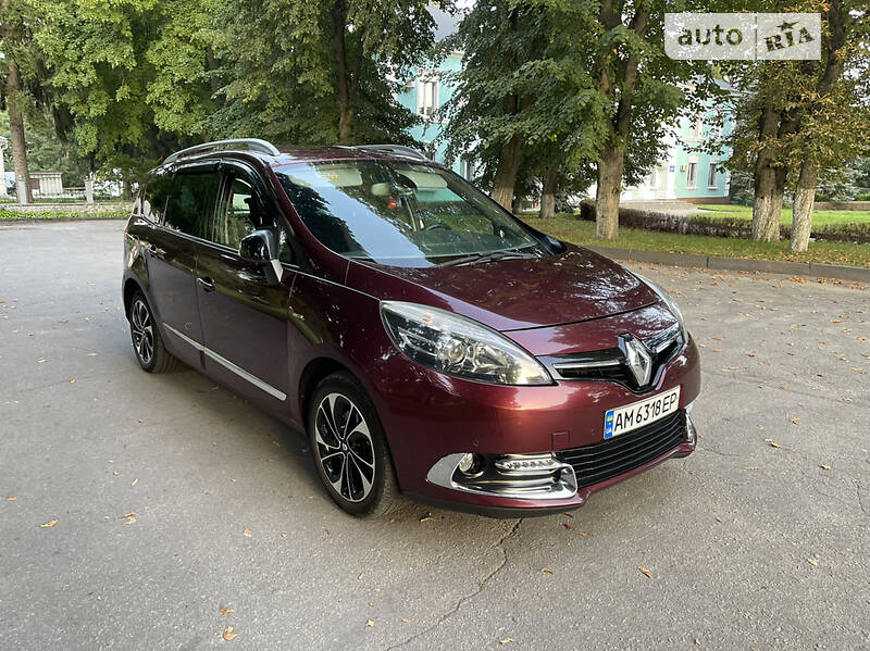 Минивэн Renault Megane Scenic 2015 в Коростышеве
