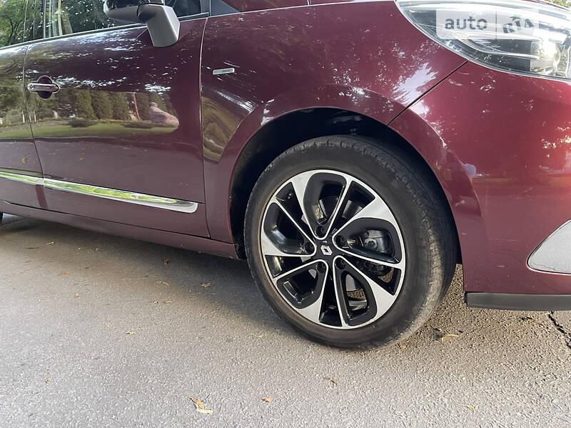 Минивэн Renault Megane Scenic 2015 в Коростышеве