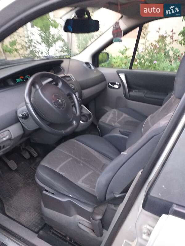 Минивэн Renault Megane Scenic 2005 в Берегово