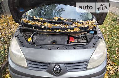 Мінівен Renault Megane Scenic 2005 в Коропі