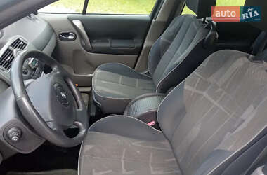 Хэтчбек Renault Megane Scenic 2003 в Сумах