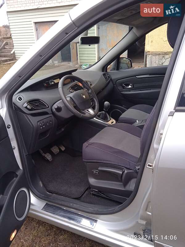 Минивэн Renault Megane Scenic 2011 в Изяславе