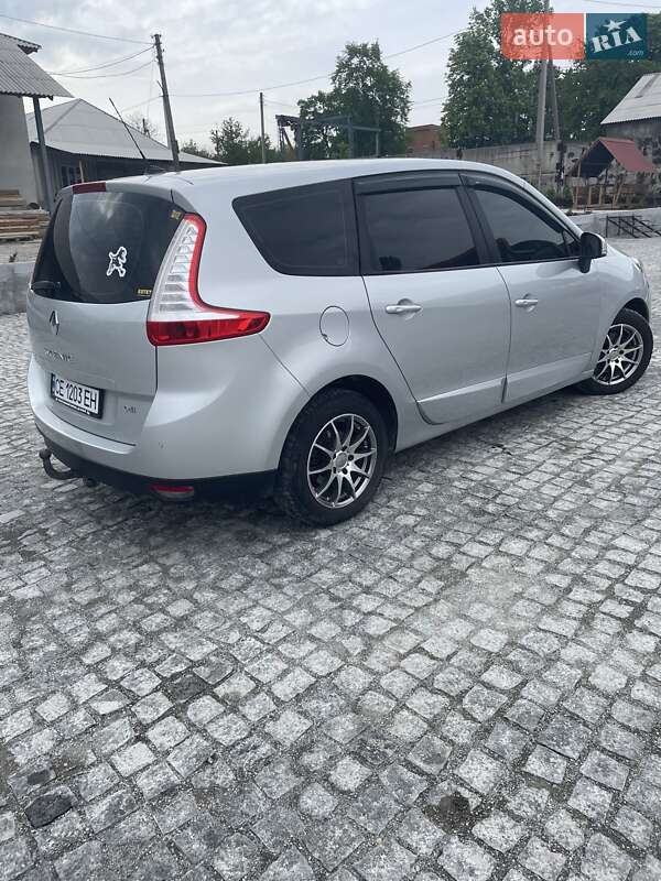 Мінівен Renault Megane Scenic 2014 в Кельменцях