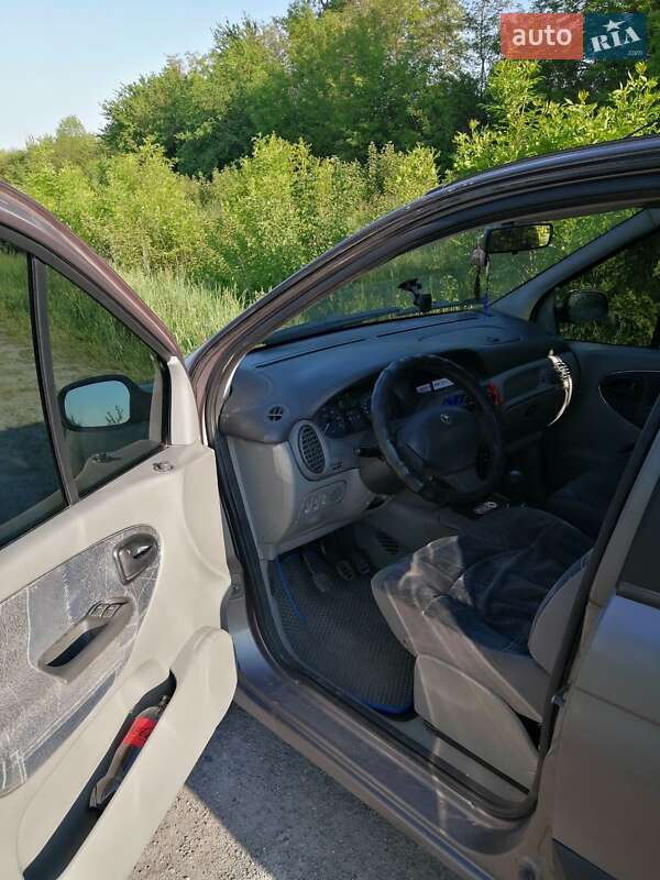 Минивэн Renault Megane Scenic 2001 в Подгайцах