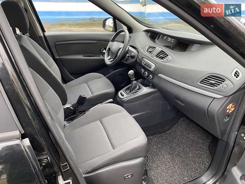 Минивэн Renault Megane Scenic 2012 в Лебедине