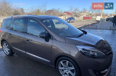 Мінівен Renault Megane Scenic 2013 в 