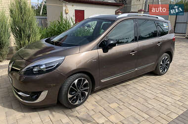 Мінівен Renault Megane Scenic 2013 в 