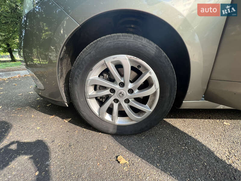 Минивэн Renault Megane Scenic 2012 в Мукачево