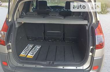 Минивэн Renault Megane Scenic 2006 в 
