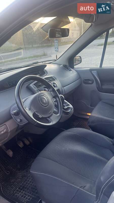 Минивэн Renault Megane Scenic 2005 в Каменец-Подольском