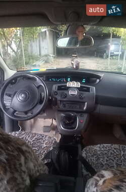 Минивэн Renault Megane Scenic 2006 в 