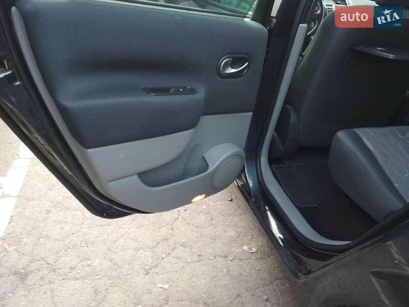 Минивэн Renault Megane Scenic 2006 в Доброполье фото 5 Минивэн Renault Megane Scenic 2006 в Доброполье