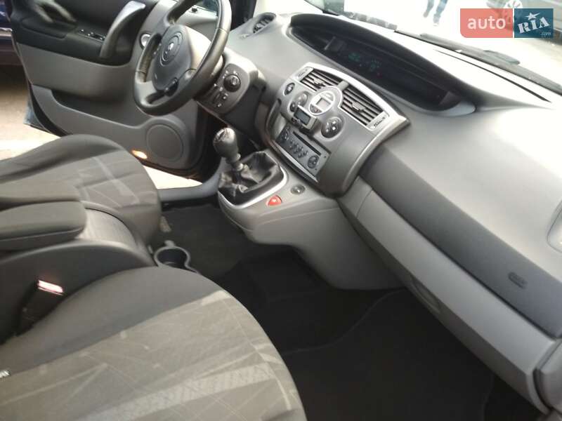 Минивэн Renault Megane Scenic 2006 в Доброполье фото 3 Минивэн Renault Megane Scenic 2006 в Доброполье