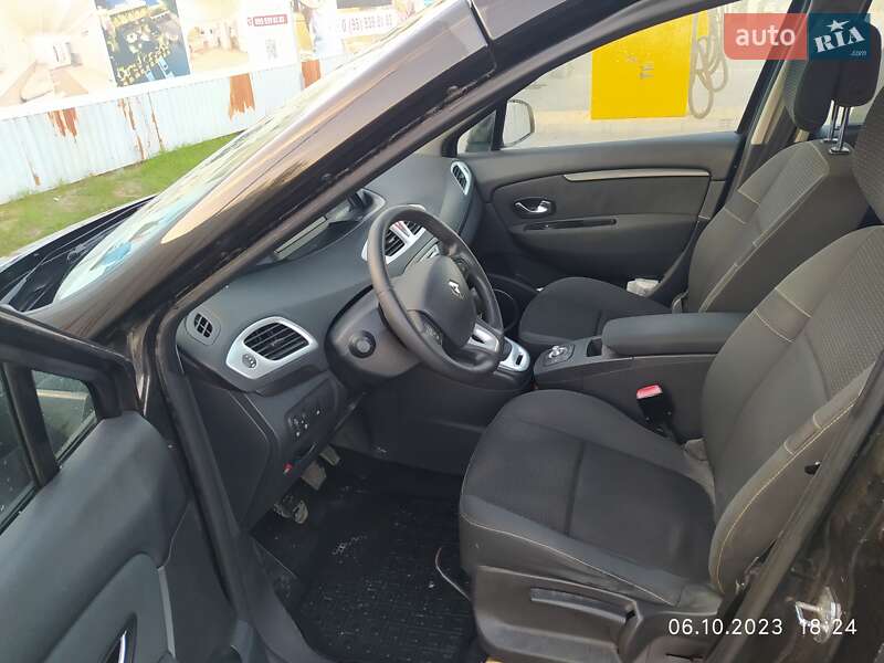 Минивэн Renault Megane Scenic 2010 в Черновцах