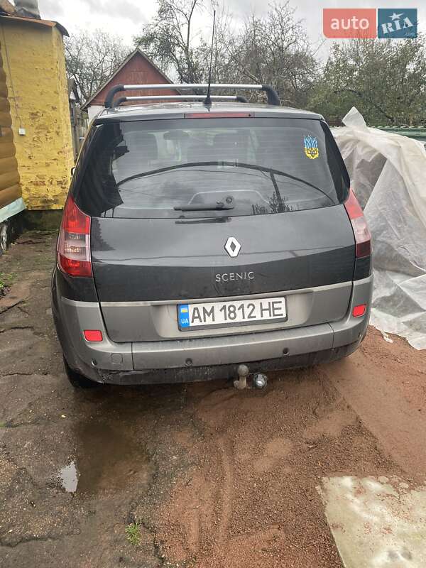 Минивэн Renault Megane Scenic 2004 в Коростене