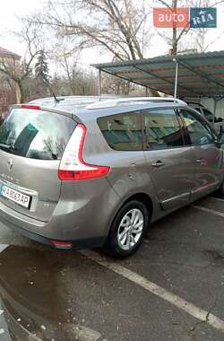 Минивэн Renault Megane Scenic 2016 в Киеве