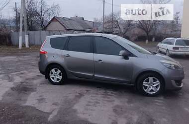 Renault Megane Scenic 2013