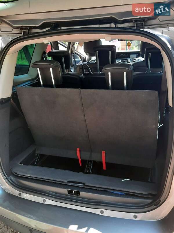Мінівен Renault Megane Scenic 2013 в Чернівцях