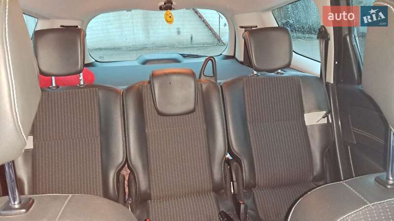 Мінівен Renault Megane Scenic 2013 в Чернівцях