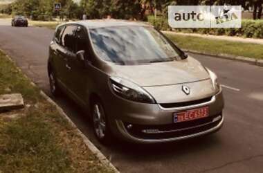 Renault Megane Scenic 2012