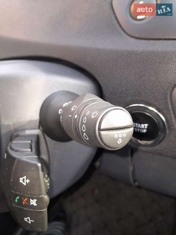 Минивэн Renault Megane Scenic 2016 в Кривом Роге