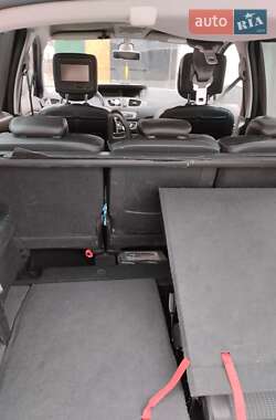 Мінівен Renault Megane Scenic 2014 в 