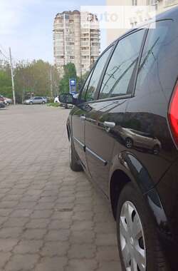 Мінівен Renault Megane Scenic 2009 в 