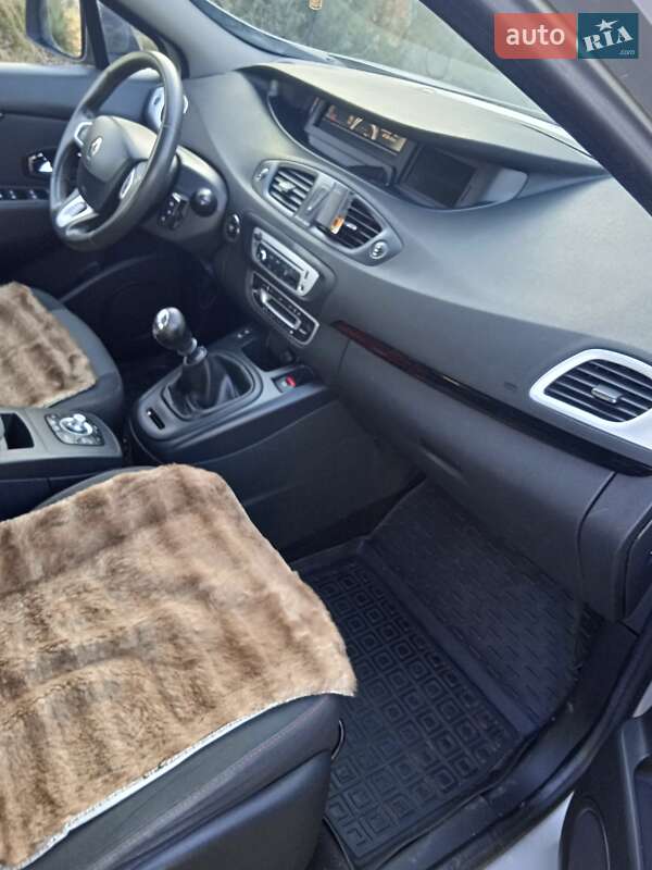 Минивэн Renault Megane Scenic 2011 в Хмельницком