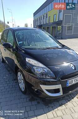 Renault Megane Scenic 2011