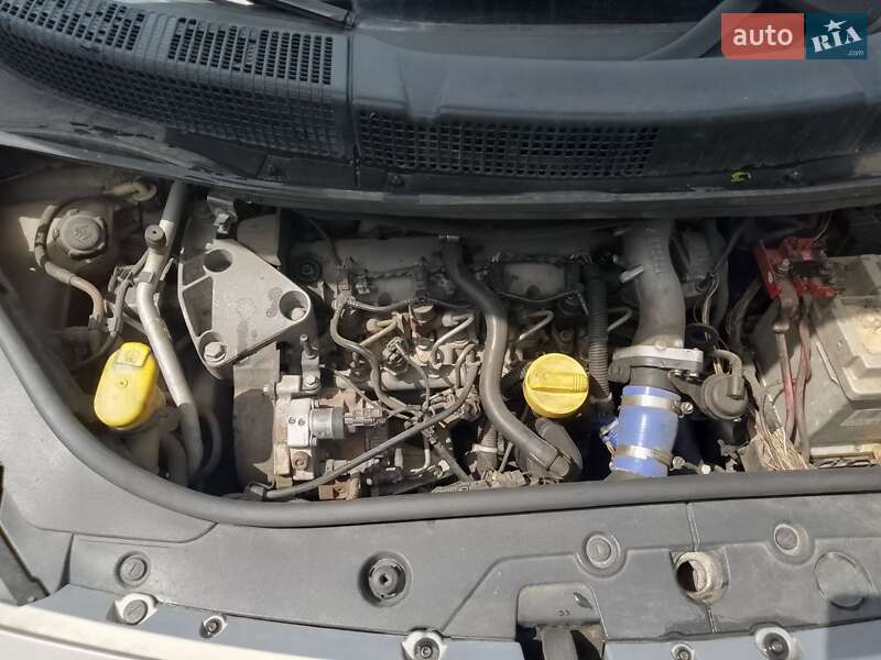 Минивэн Renault Megane Scenic 2004 в Харькове